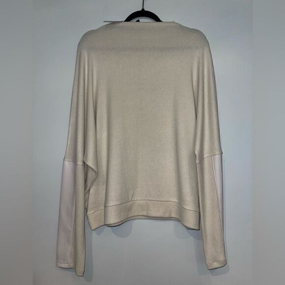 NWT Express Mock Neck Faux Leather Sleeve Top Size XL - Picture 3 of 8